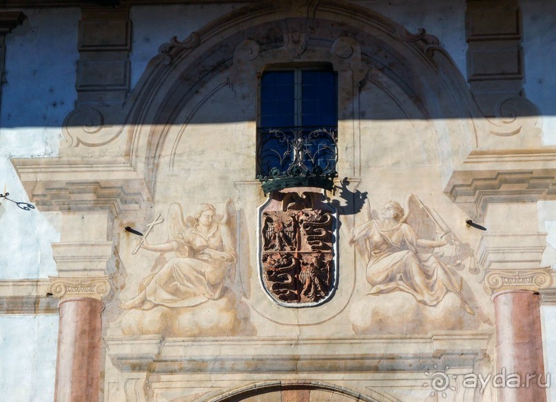 Чертоза ди Павиа — шедевр среди полей