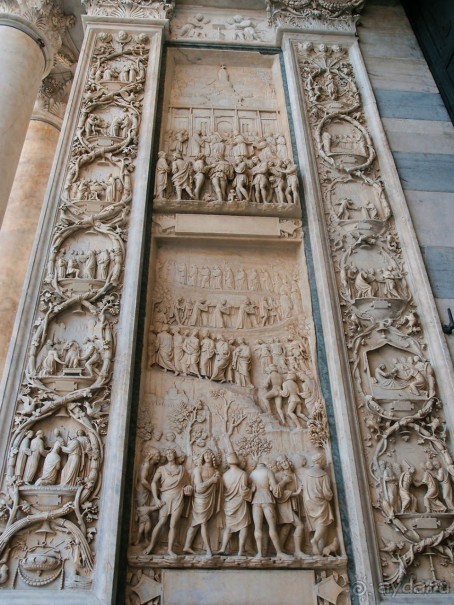 Чертоза ди Павиа — шедевр среди полей