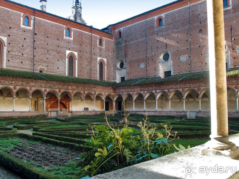 Чертоза ди Павиа — шедевр среди полей