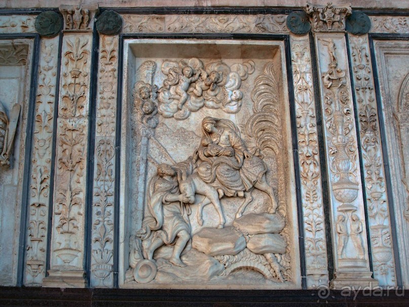 Чертоза ди Павиа — шедевр среди полей