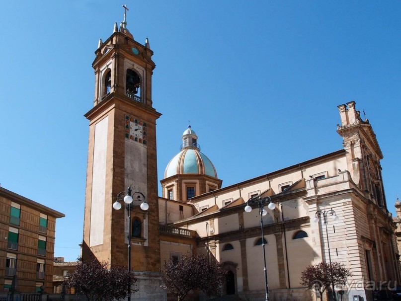 Сказ о мятежном бароне, отсечённых головах и библейских снах