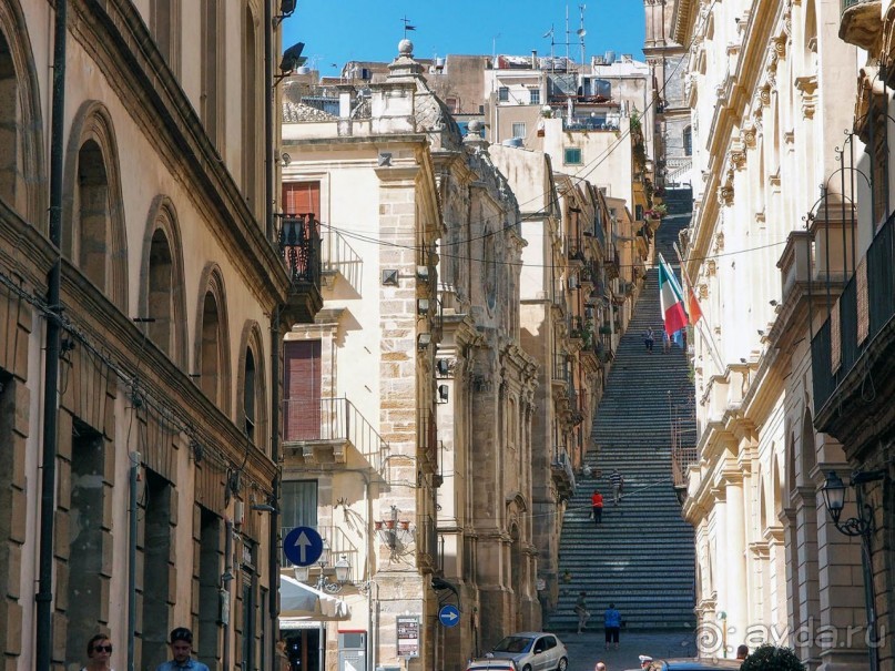 Сказ о мятежном бароне, отсечённых головах и библейских снах