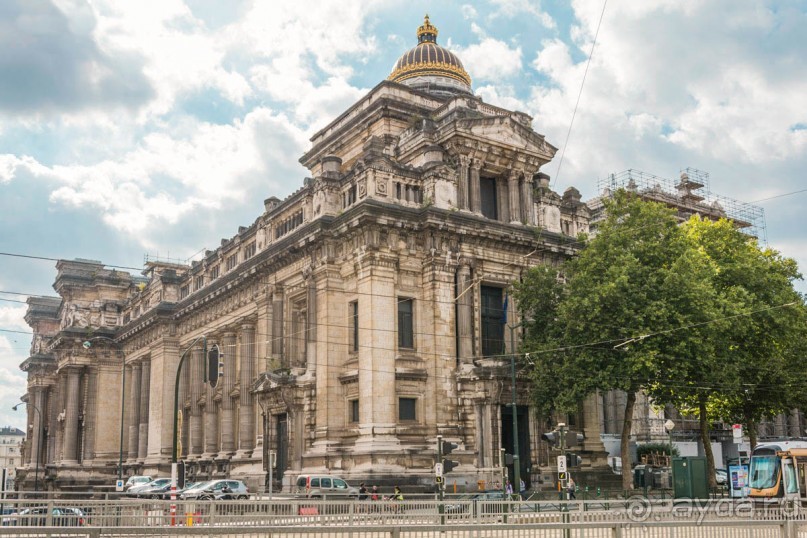 Саблон и Пляс Рояль. Из грязи в князи