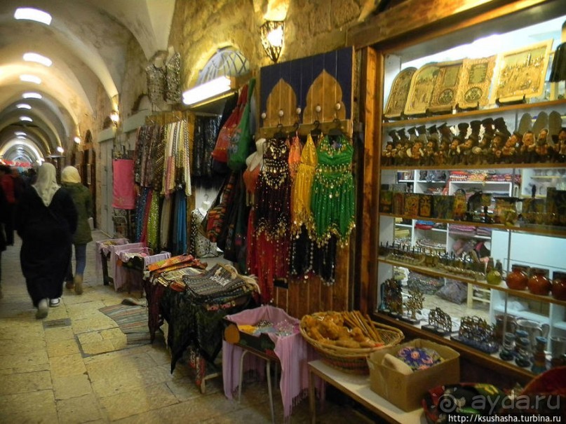 Новый год в цветущем лете, где-то 200 лет назад