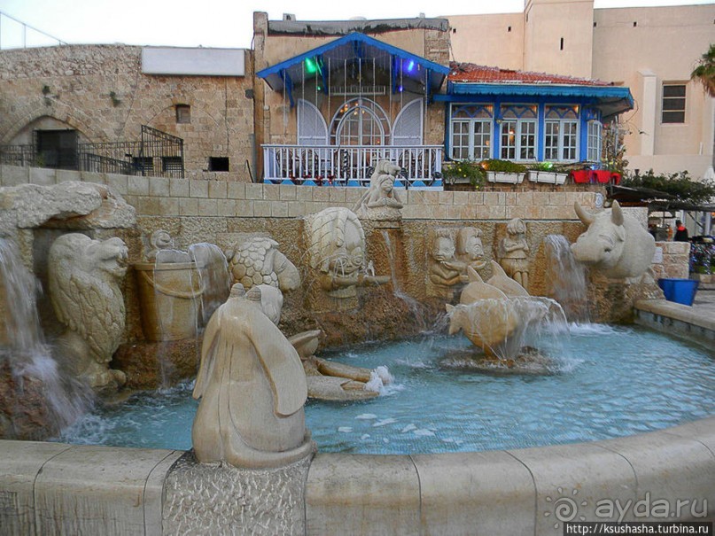 Новый год в цветущем лете, где-то 200 лет назад