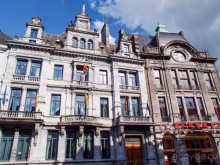 Красивых любят чаще и прилежней