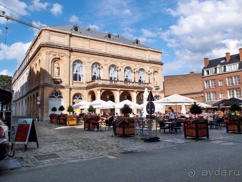 Красивых любят чаще и прилежней