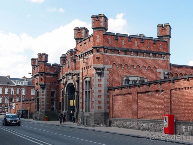 Красивых любят чаще и прилежней