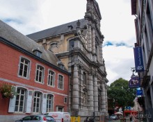 Красивых любят чаще и прилежней