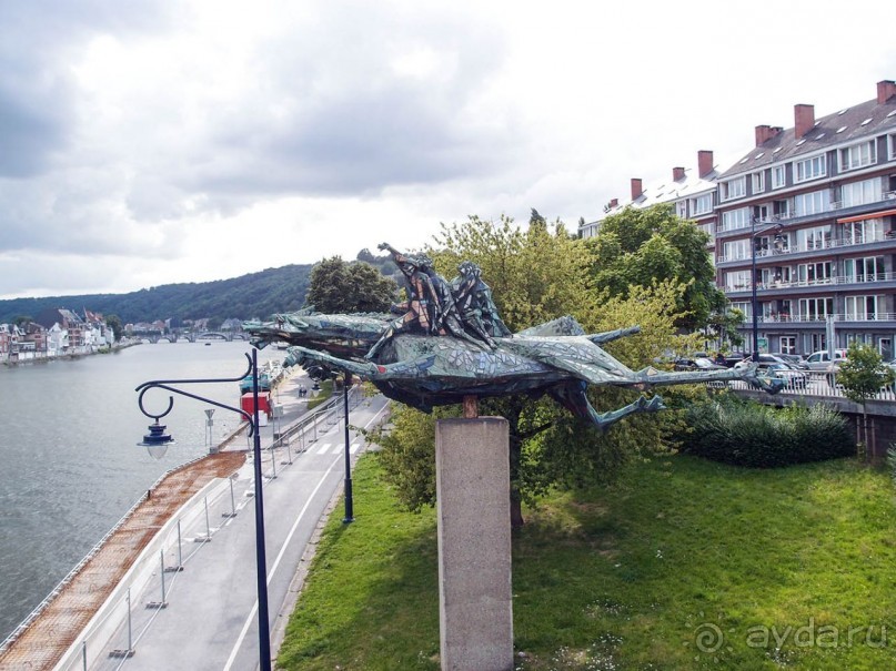 Красивых любят чаще и прилежней