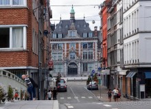 Красивых любят чаще и прилежней