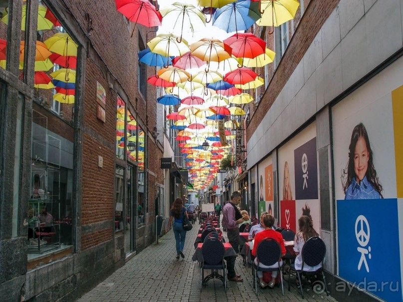 Красивых любят чаще и прилежней