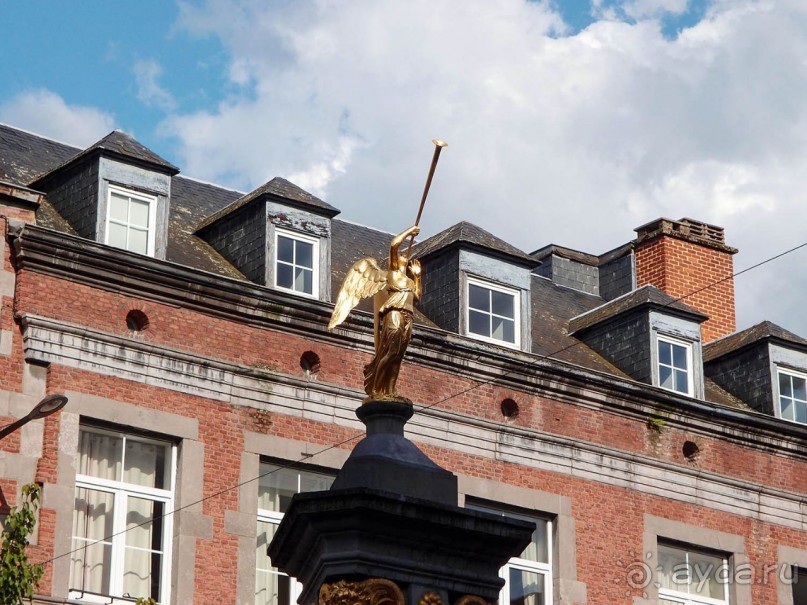 Красивых любят чаще и прилежней