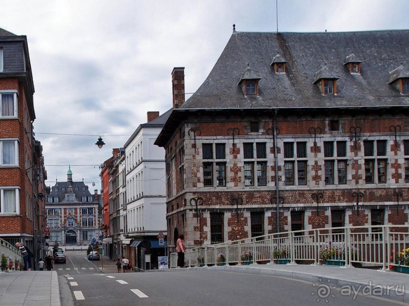 Красивых любят чаще и прилежней