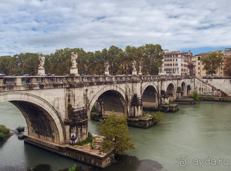 Ватикан. Серый день, белый мрамор Пьеты