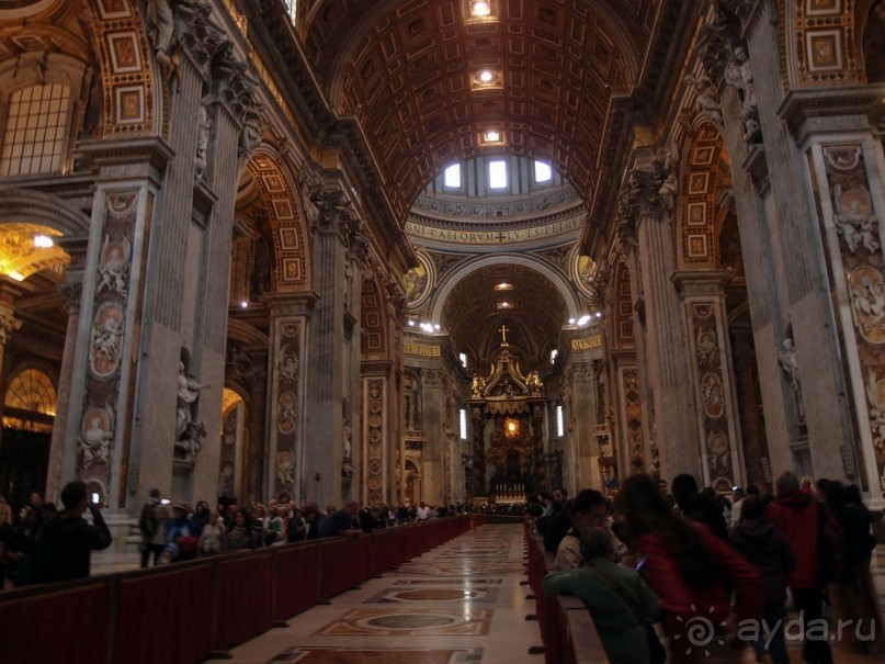 Ватикан. Серый день, белый мрамор Пьеты