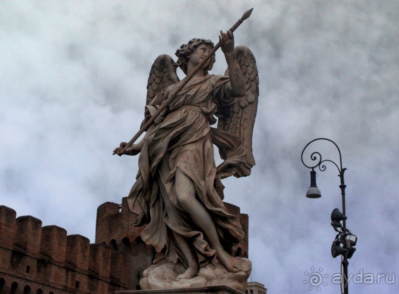 Ватикан. Серый день, белый мрамор Пьеты