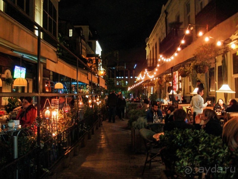 Тбилиси в тёмном и сверкающем плаще