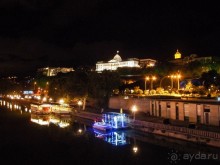 Тбилиси в тёмном и сверкающем плаще