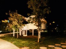 Тбилиси в тёмном и сверкающем плаще