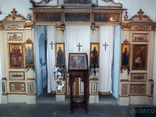 Самолет летит в Канóни