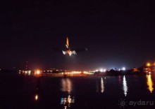 Самолет летит в Канóни