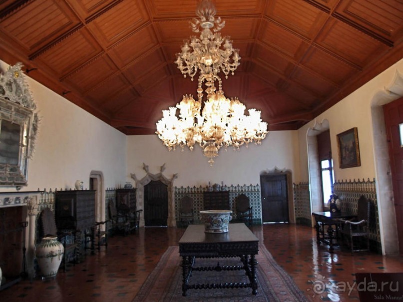 Про королевских сорок, мавританский замок и креветочный суп