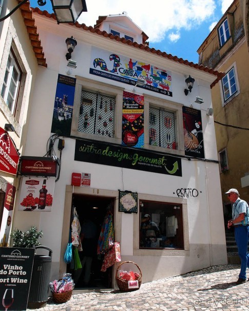 Про королевских сорок, мавританский замок и креветочный суп