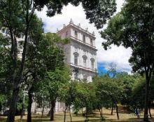 Интерьеры дворца Ажуда