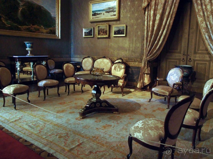 Интерьеры дворца Ажуда