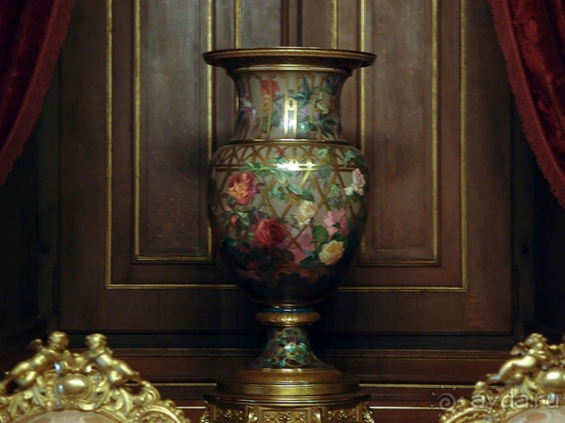 Интерьеры дворца Ажуда