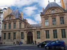 Секретная дверца Сюлли