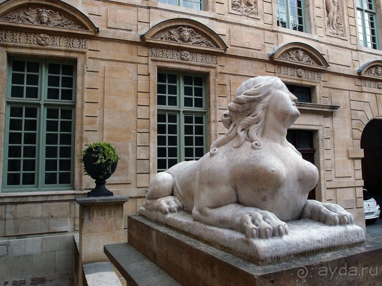 Секретная дверца Сюлли