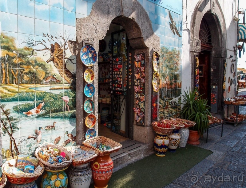 Альбом истории "Палитра Виетри-суль-Маре "