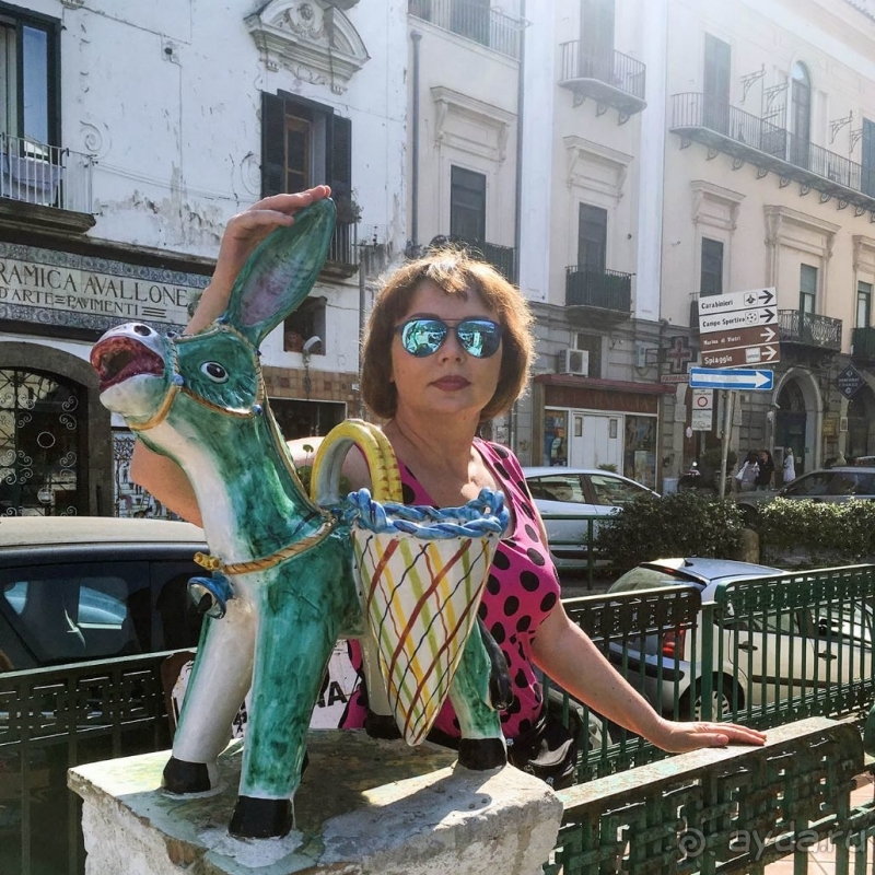 Альбом истории "Палитра Виетри-суль-Маре "