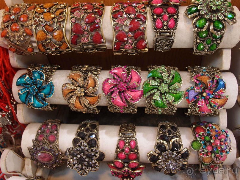 Войти в другие двери Храма