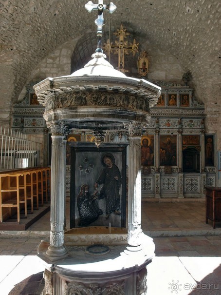 Войти в другие двери Храма