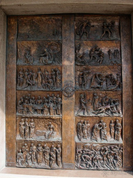 Современность и 100 церквей