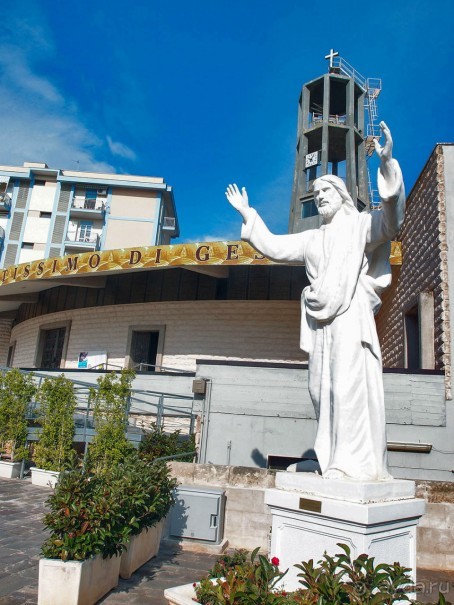 Современность и 100 церквей