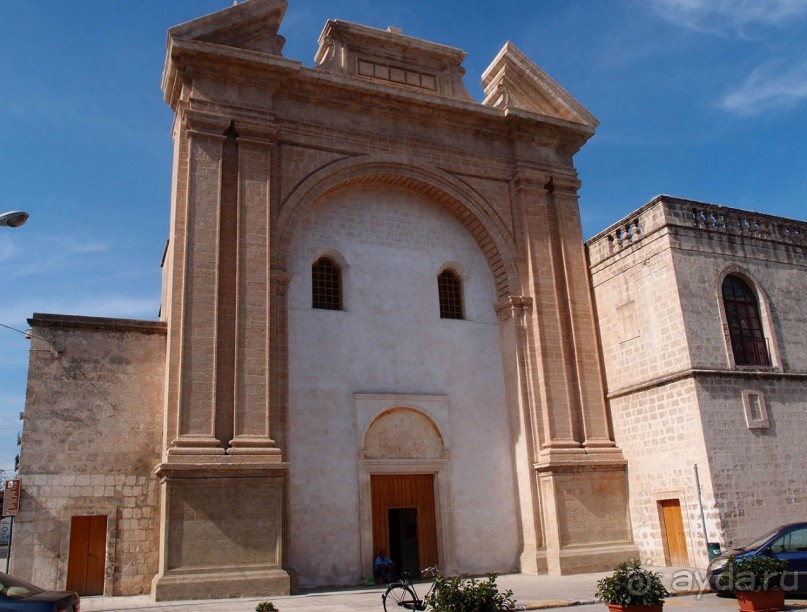 Современность и 100 церквей