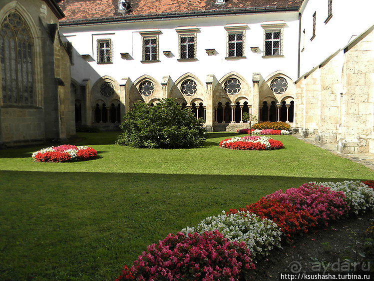 Цистерианское аббатство Хайлигенкройц