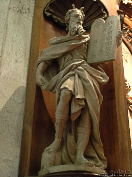 Цистерианское аббатство Хайлигенкройц