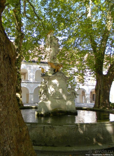 Альбом отзыва "Цистерианское аббатство Хайлигенкройц"