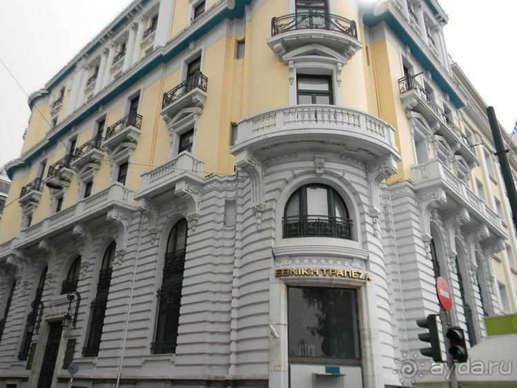 На донышке медного кувшина