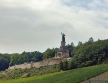 Над виноградниками Рюдесхайма