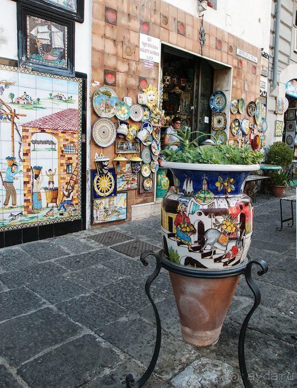 Палитра Виетри-суль-Маре 