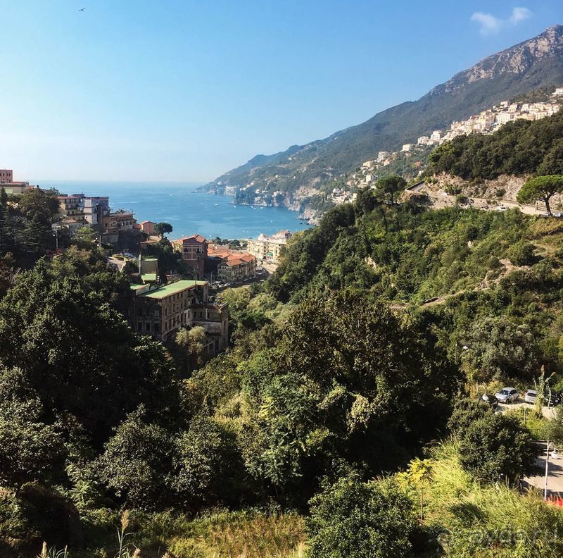 Палитра Виетри-суль-Маре 