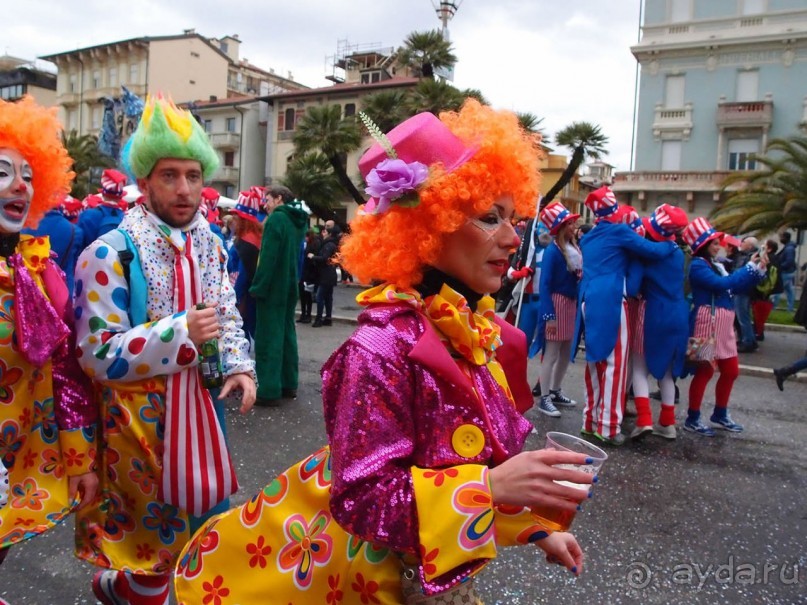 Посланцы мира аллегорий (Виареджо)
