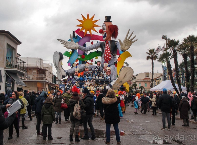 Посланцы мира аллегорий (Виареджо)