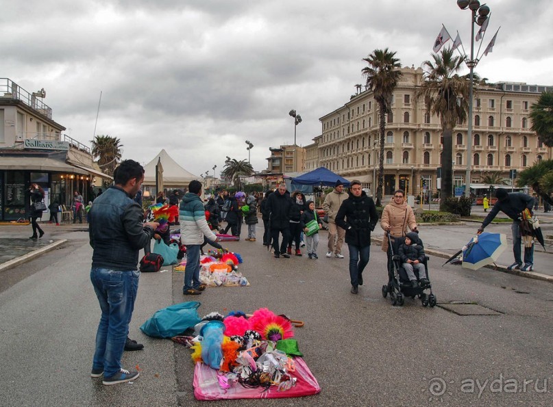 Посланцы мира аллегорий (Виареджо)